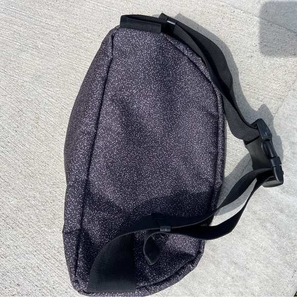 💼 LARGE HERSCHEL CROSSBODY BAG - Picture 4 of 4